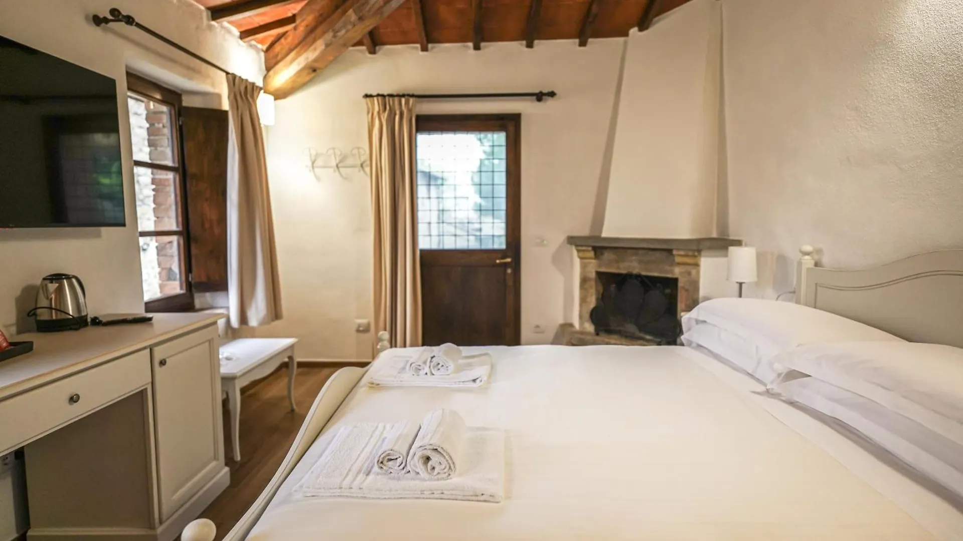 소비씰 Borgo Il Poggiaccio Residenza D'Epoca 게스트하우스